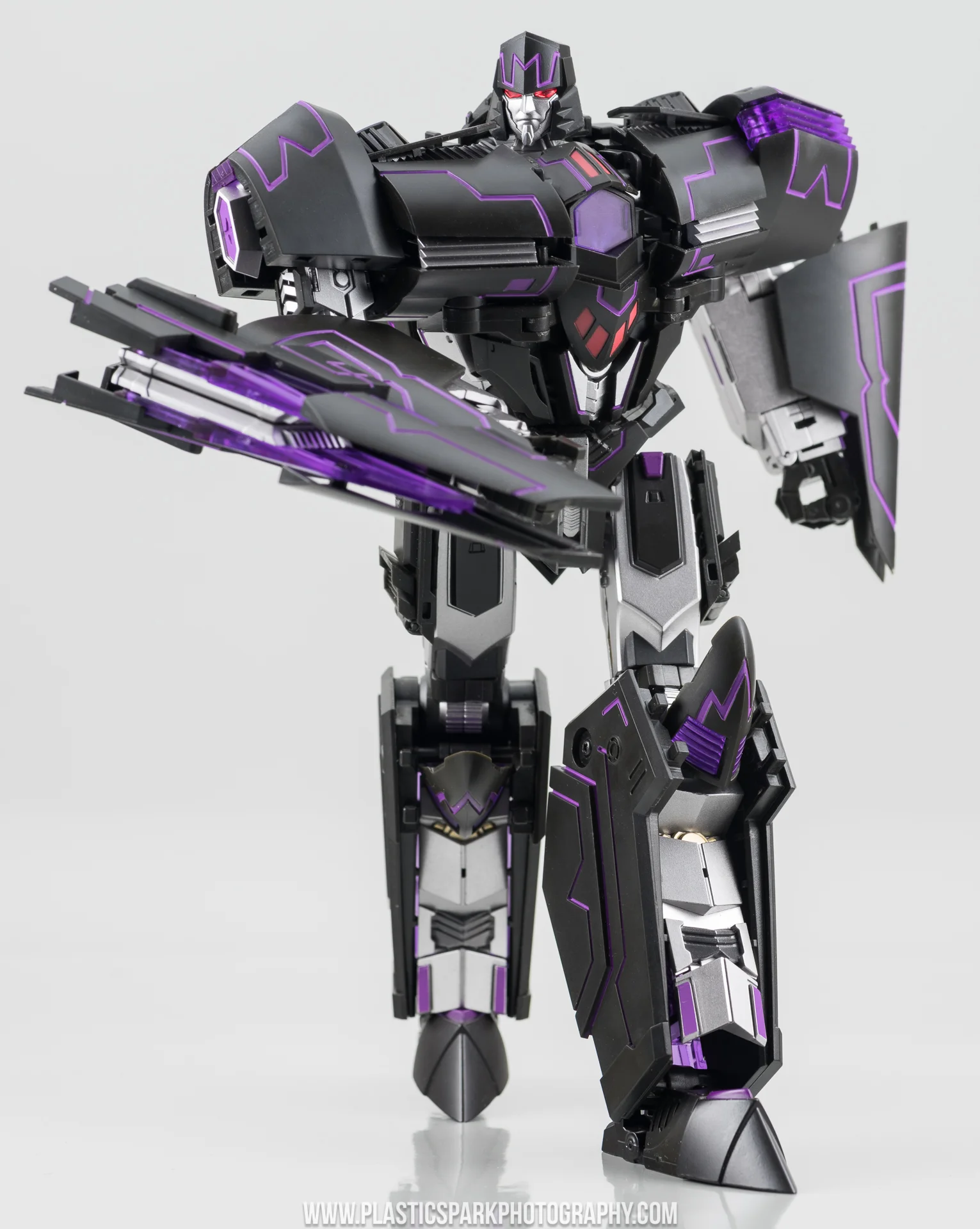 Gallery - Generation Toy GT-02 IDW Tyrant — Plastic Spark Photography